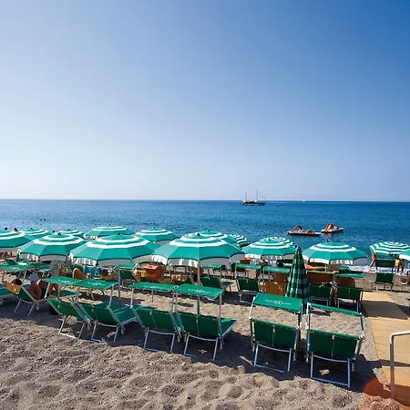 Parco Smeraldo Apartahotel